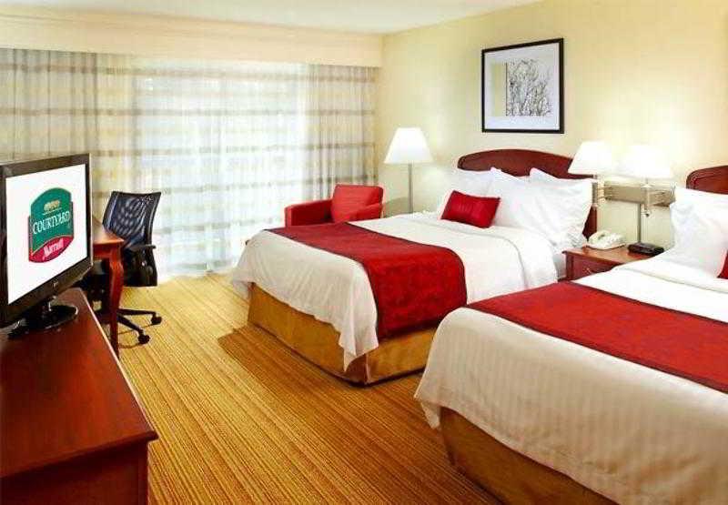 Courtyard Granville 3* Newark